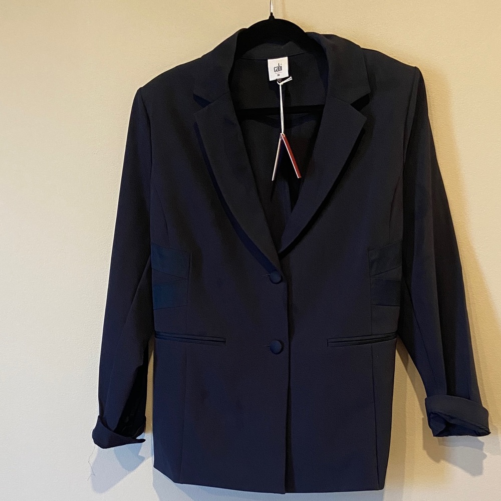 Stunning chic Midnight Blue Women's Suit Jacket. Flattering design & longer!